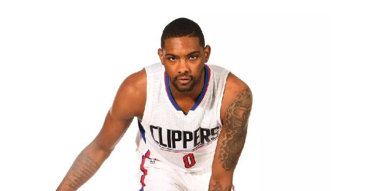 包含外援强势崛起，霸气篮球表现让对手望尘莫及的词条