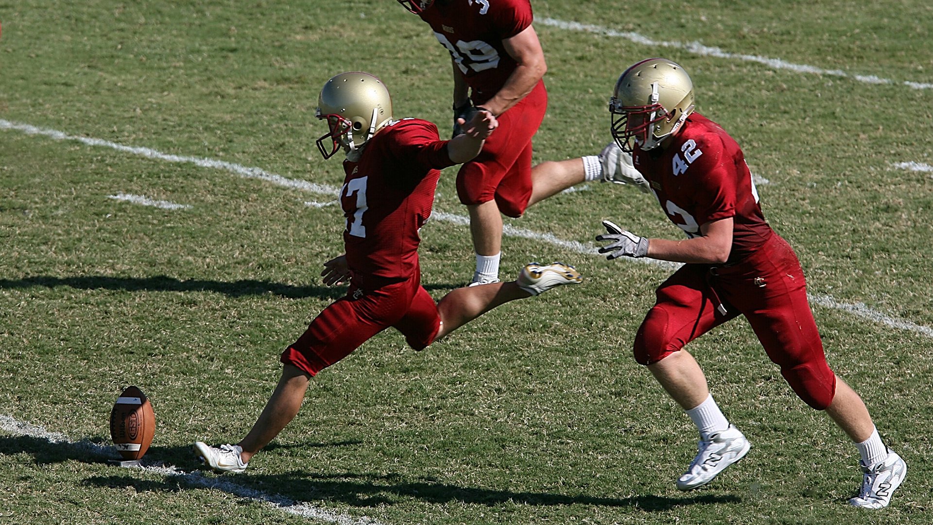 阿劳霍爆发引领战术革命，尼日利亚力克突尼斯展现非洲足球新格局