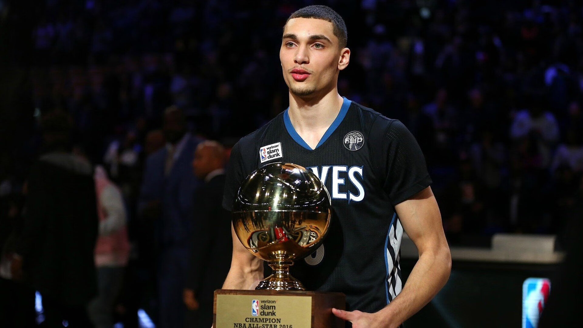 武切维奇内线统治力全开，黄蜂稳扎稳打力克活塞