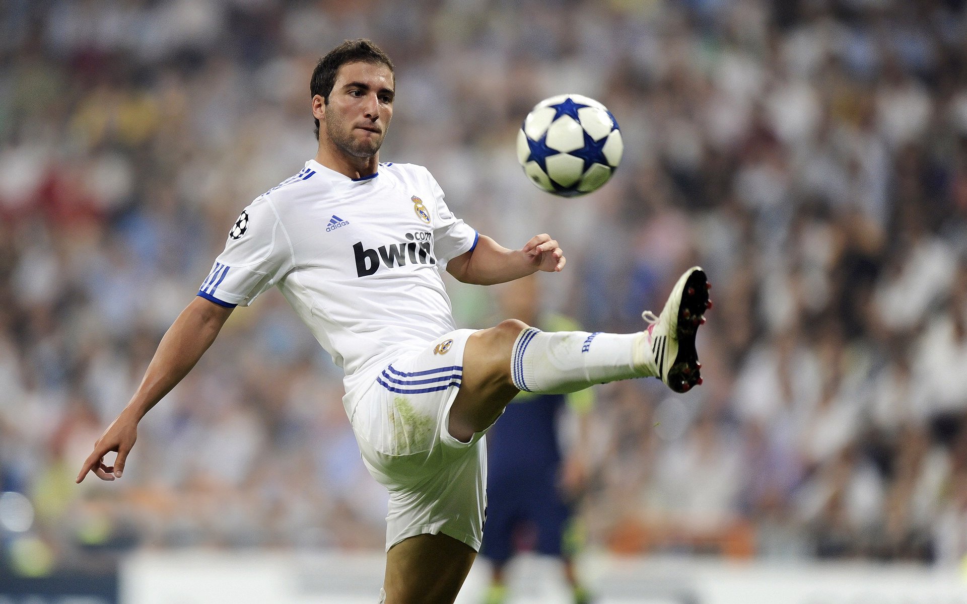 坎特一锤定音，切尔西力克曼联，小个子巨人再证世界级价值